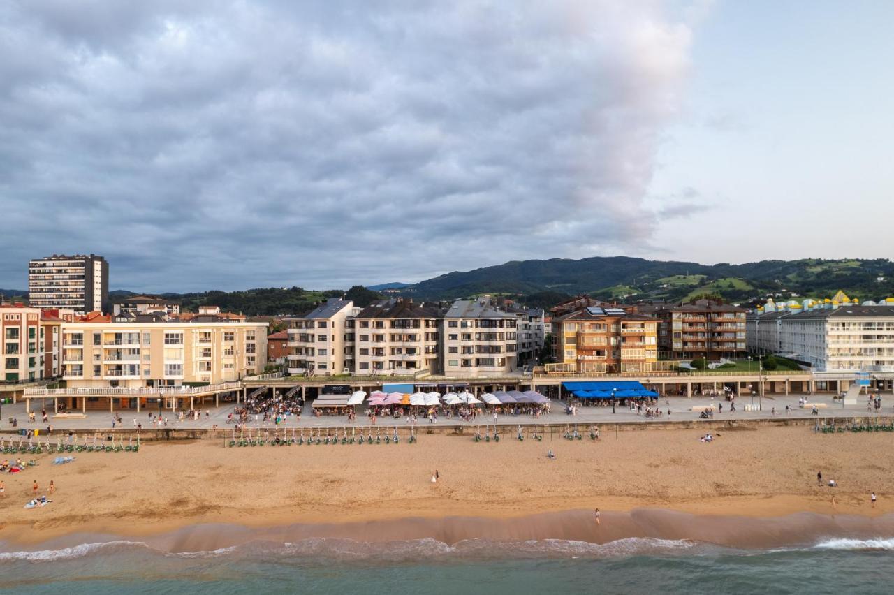 Zarautz Beach With Parking By Aston Rentals Bagian luar foto