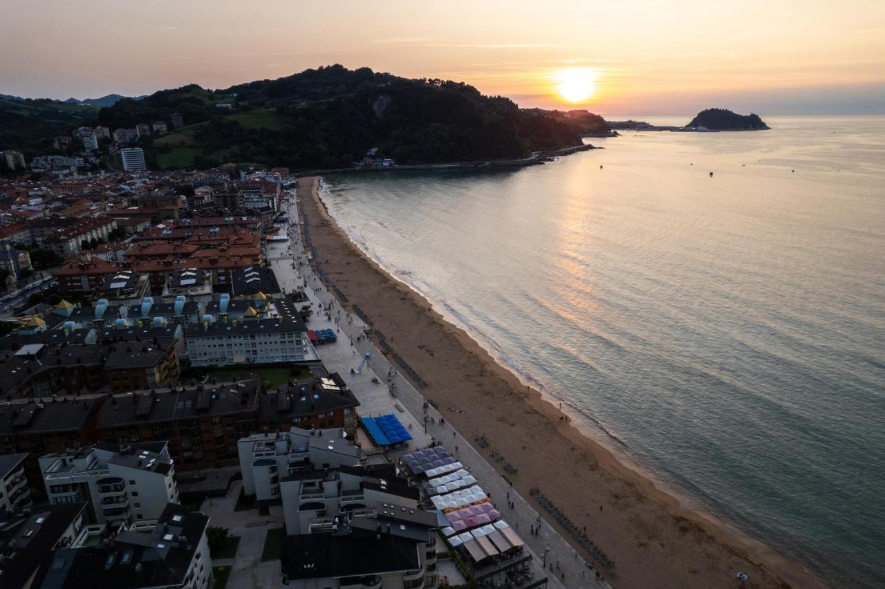 Zarautz Beach With Parking By Aston Rentals Bagian luar foto